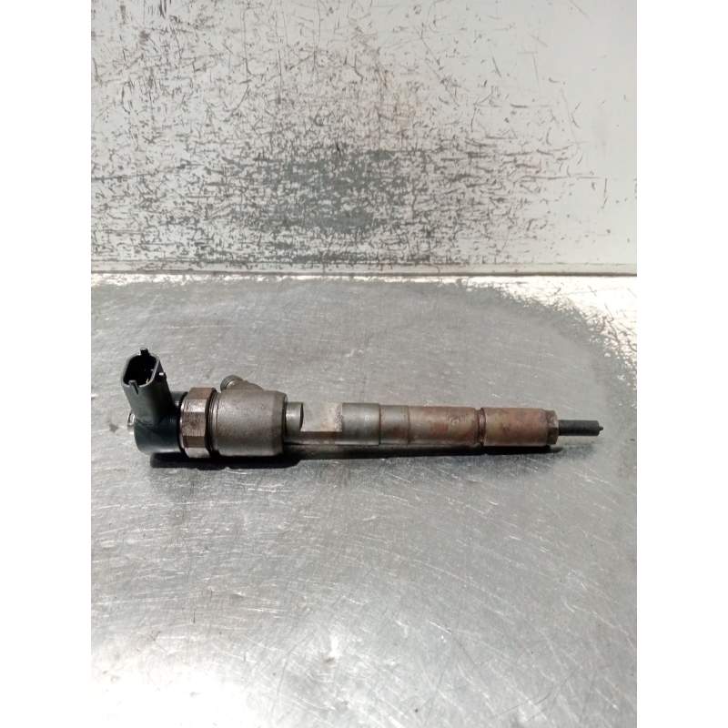 Recambio de inyector para opel combo furgoneta/monovolumen 1.3 cdti 16v referencia OEM IAM 0445110083 BOSCH 