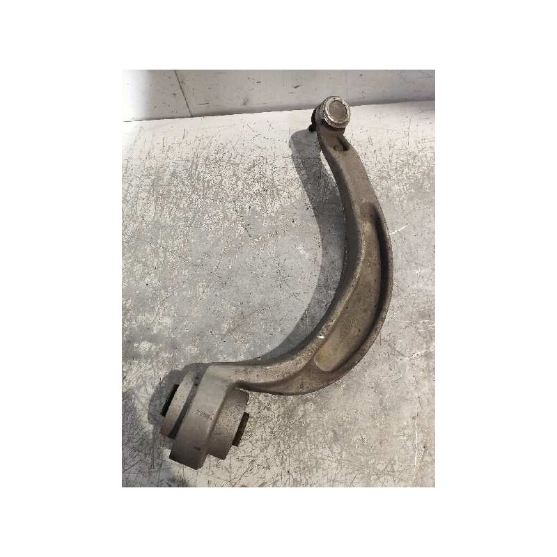 Recambio de brazo suspension inferior delantero izquierdo para audi a4 ber. (b8) básico referencia OEM IAM 8K0407695  