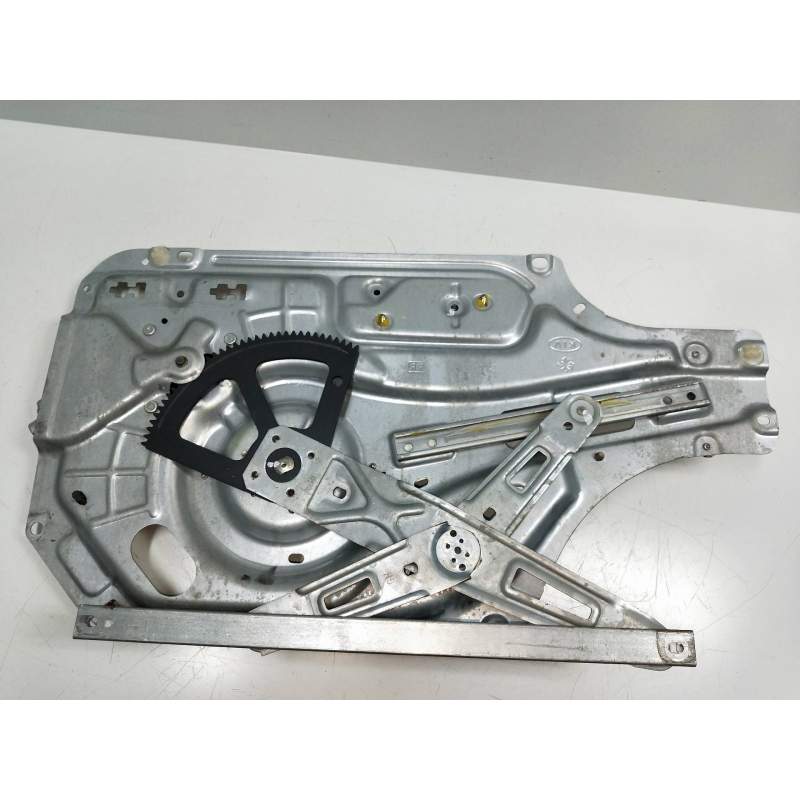 Recambio de elevalunas trasero derecho para kia opirus 3.5 v6 cat referencia OEM IAM   4P