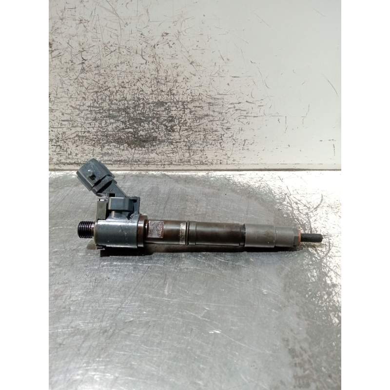 Recambio de inyector para volvo v60 ii (225) d3 referencia OEM IAM 31452115 P68QD VOLVO