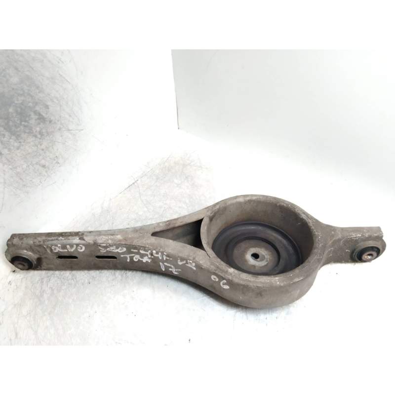 Recambio de brazo suspension inferior trasero izquierdo para volvo s80 berlina v8 awd summum geartronic referencia OEM IAM   