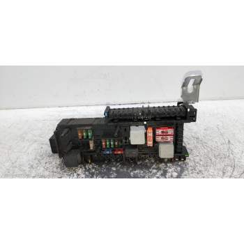 CAJA RELES / FUSIBLES 2129003822 2129015105 5DK01102306 2129026107