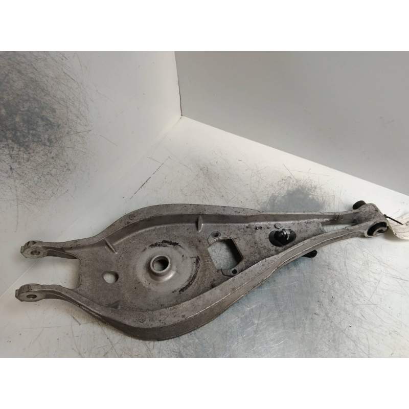 Recambio de brazo suspension inferior trasero derecho para bmw z4 roadster (e85) 2,5 referencia OEM IAM 33321094890  
