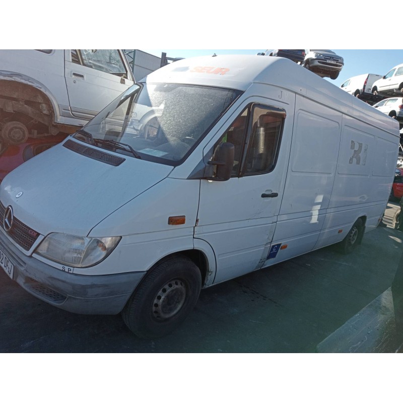 mercedes sprinter 02.00  caja cerrada del año 2005