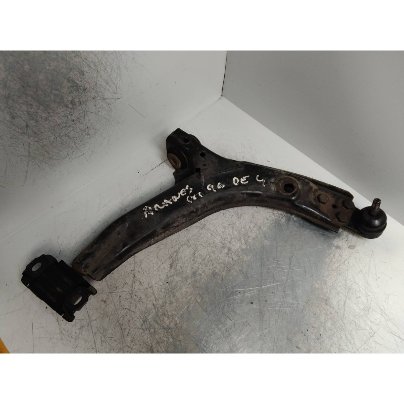 Recambio de brazo suspension inferior delantero derecho para daewoo aranos 1.5 l referencia OEM IAM   