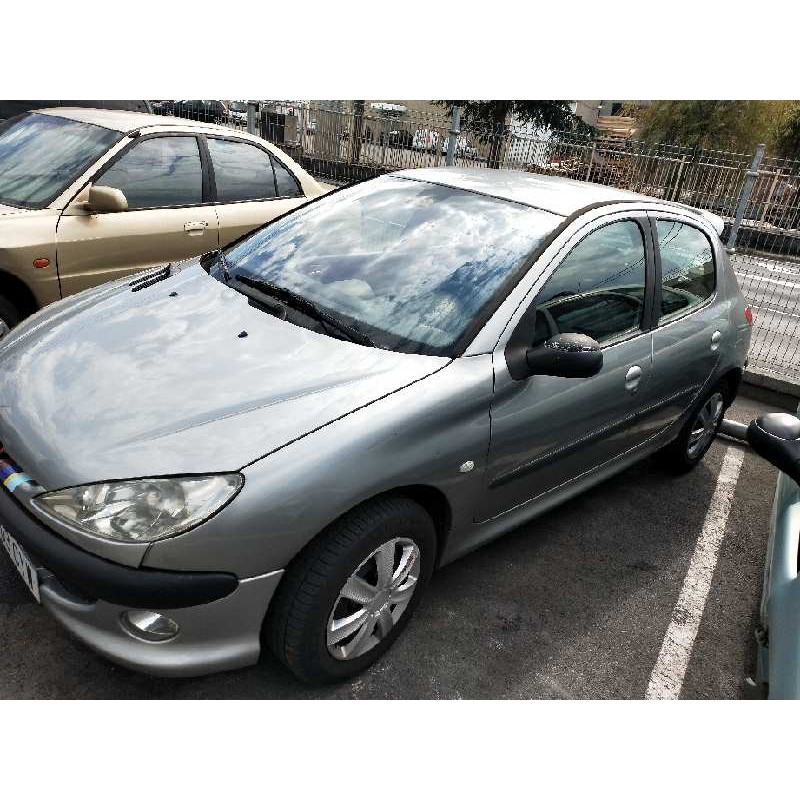 peugeot 206 berlina del año 2004