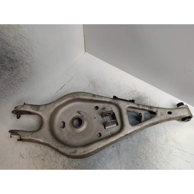 Recambio de brazo suspension inferior trasero derecho para bmw z4 roadster (e89) sdrive 23i referencia OEM IAM 6786708  
