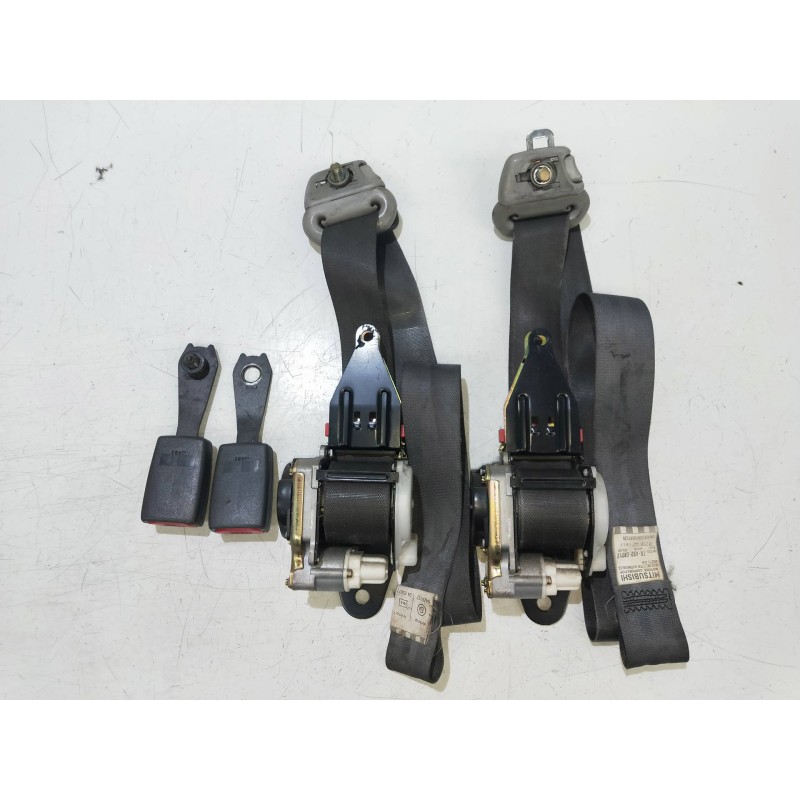 Recambio de juego cinturones delantero para mitsubishi colt (cj0) 1.6 cat referencia OEM IAM   3P