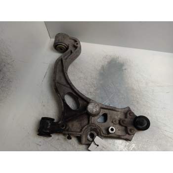 BRAZO SUSPENSION INFERIOR DELANTERO DERECHO 25681960 