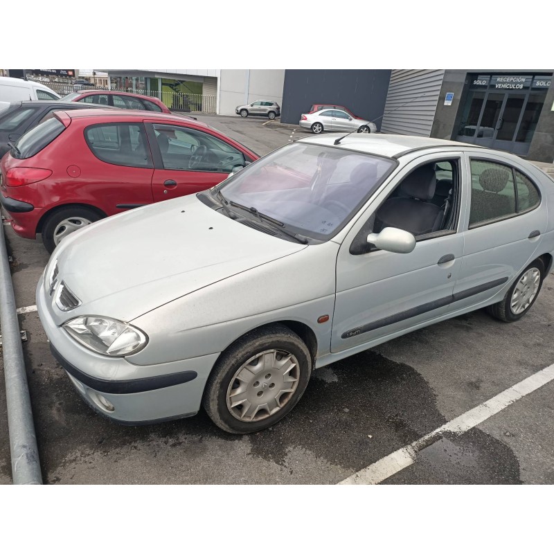 renault megane i fase 2 berlina (ba0) del año 2001