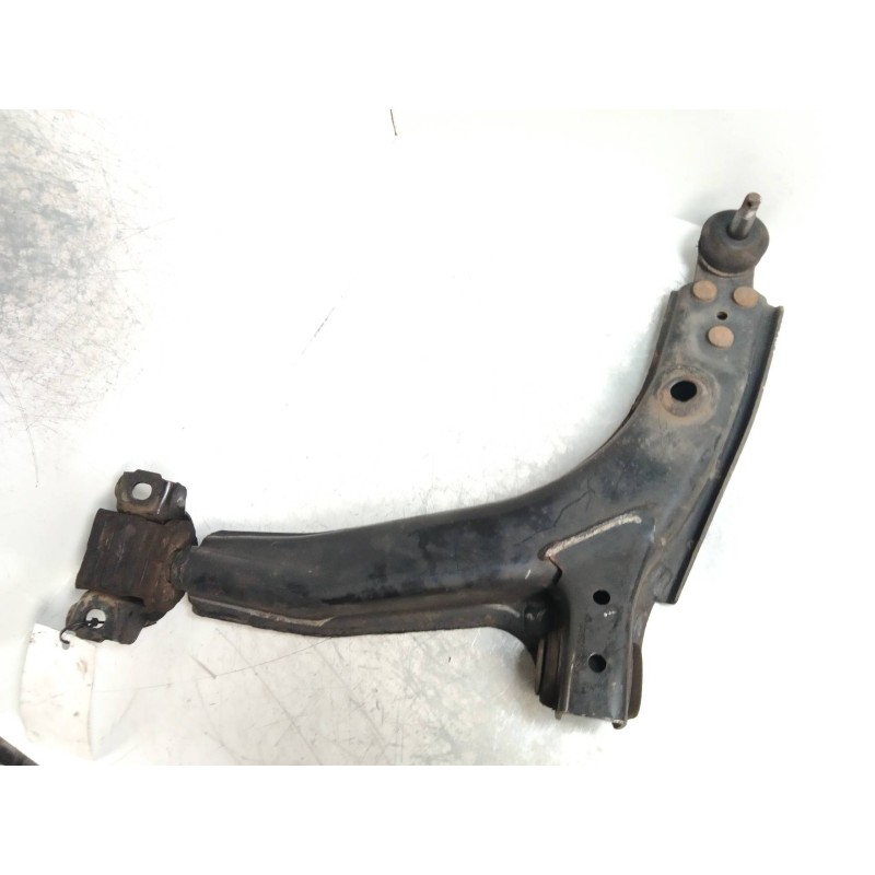 Recambio de brazo suspension inferior delantero izquierdo para daewoo lanos 1.5 cat referencia OEM IAM   