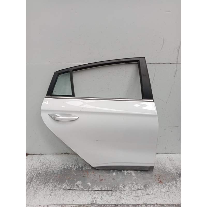 Recambio de puerta trasera derecha para hyundai ioniq (ae) 1.6 gdi hybrid referencia OEM IAM  5P 