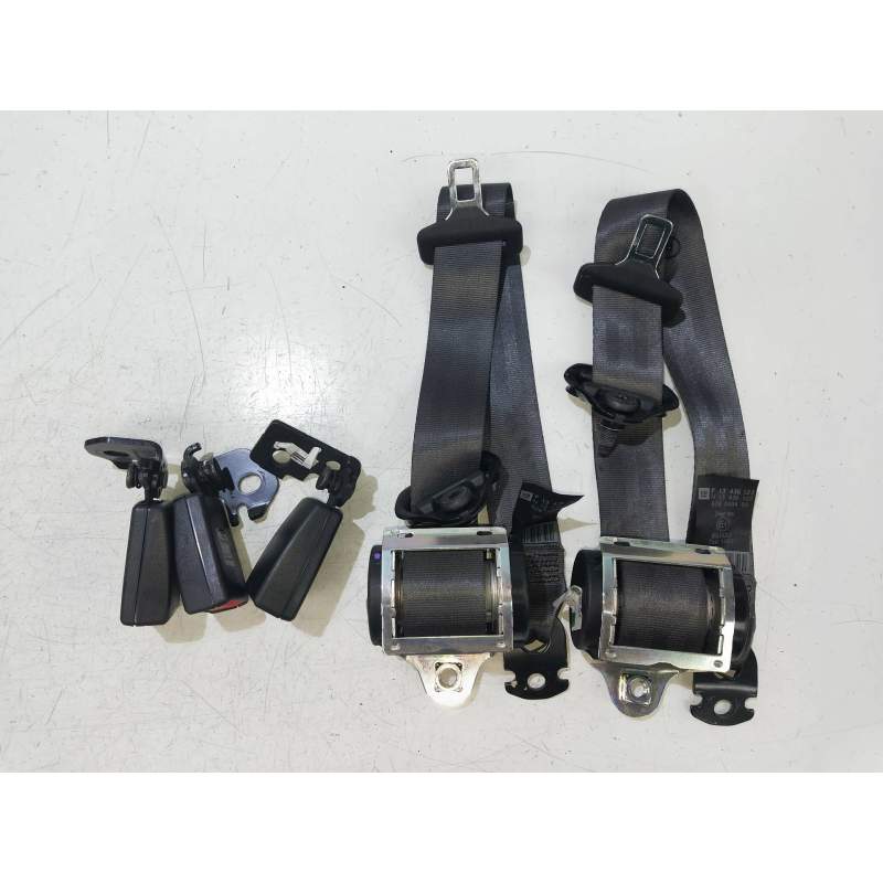 Recambio de juego cinturones trasero para opel corsa d expression referencia OEM IAM  5P D