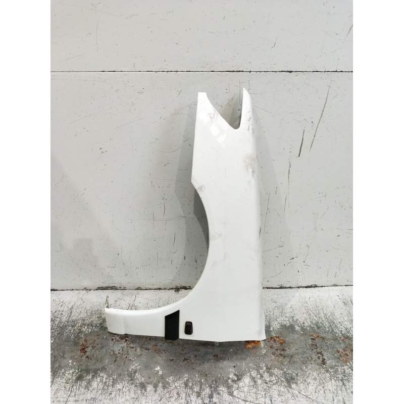 Recambio de aleta delantera izquierda para nissan micra ii (k11) 1.3 i 16v referencia OEM IAM   K11/1992