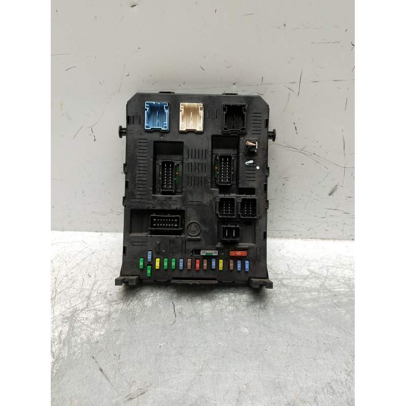 Recambio de caja reles / fusibles para peugeot 407 coupé (6c_) 2.7 hdi referencia OEM IAM 9661940180 BSI2004 