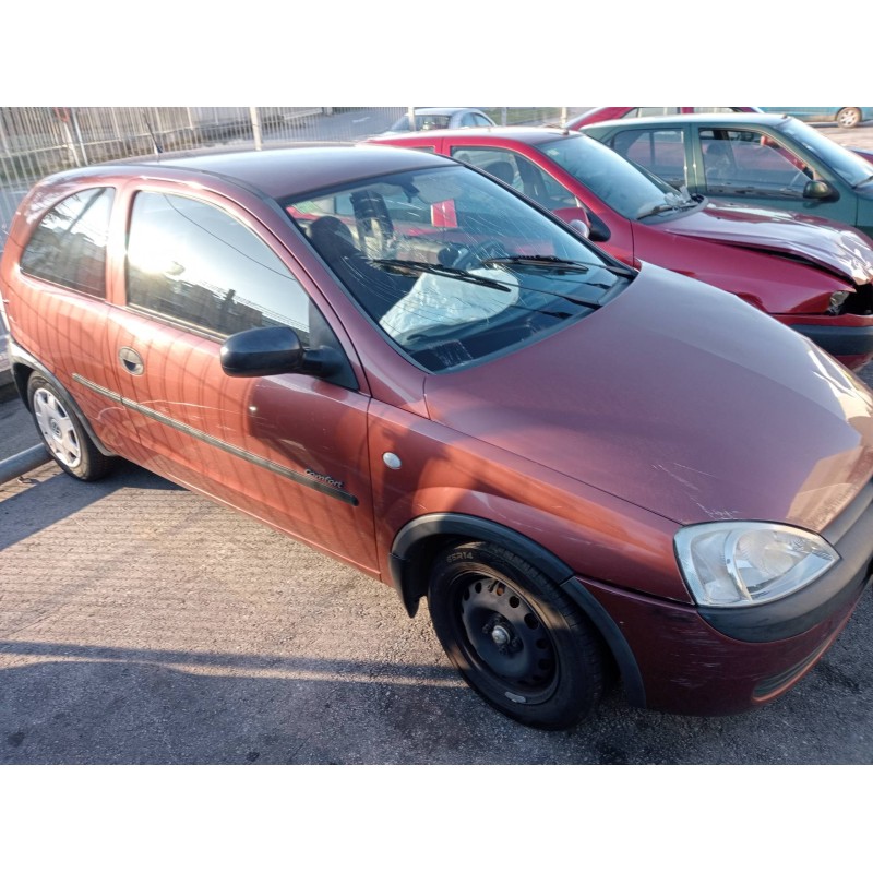 opel corsa c del año 2001