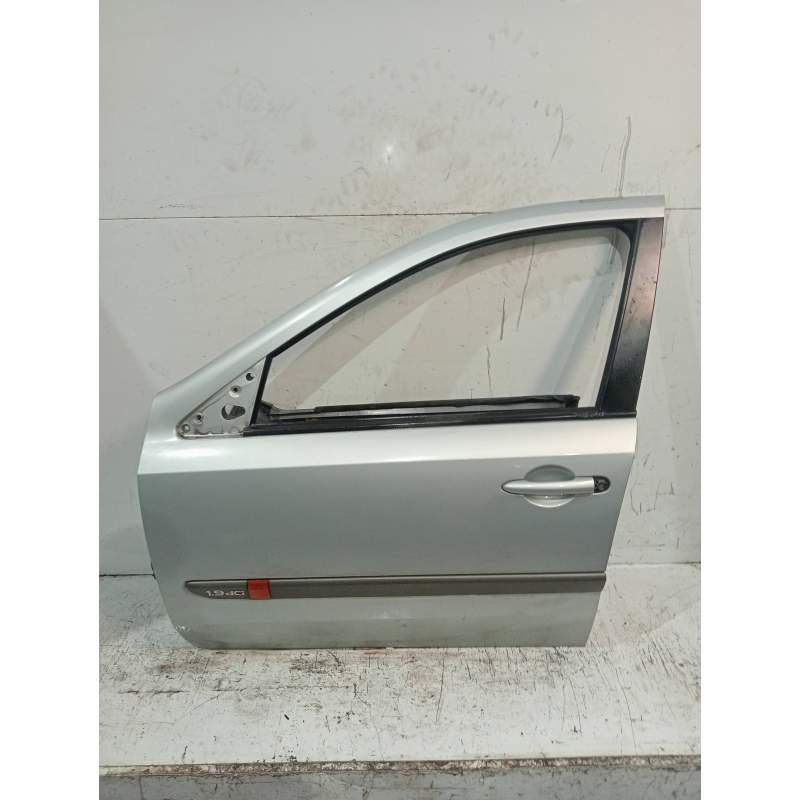 Recambio de puerta delantera izquierda para renault laguna ii grandtour (kg0) dynamique referencia OEM IAM   2002