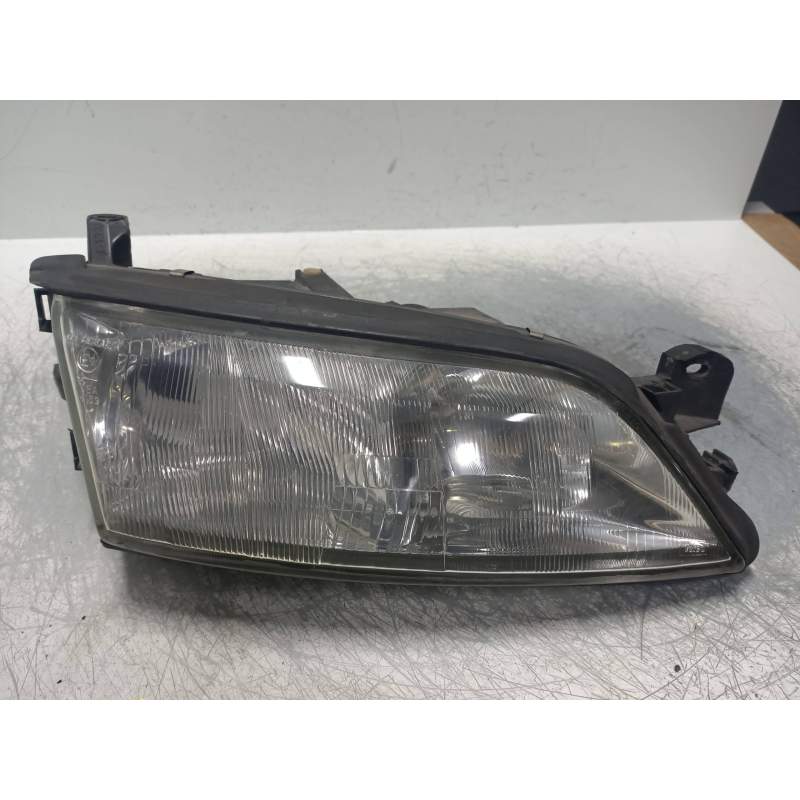 Recambio de faro derecho para opel vectra b berlina cd referencia OEM IAM   B/95