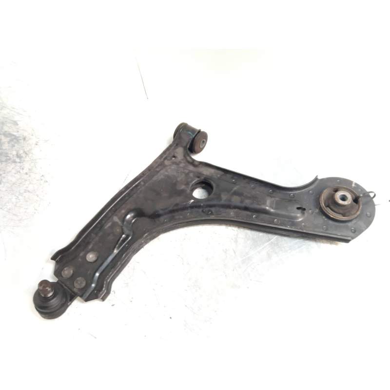 Recambio de brazo suspension inferior delantero izquierdo para chevrolet lacetti 2.0 diesel cat referencia OEM IAM   