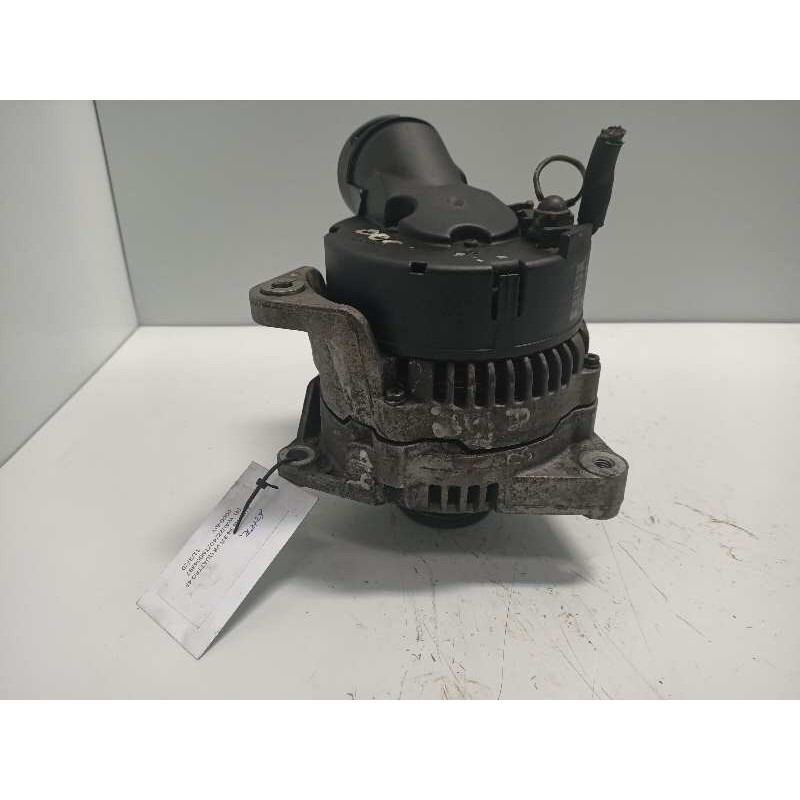 Recambio de alternador para audi a8 (d2) 3.7 quattro referencia OEM IAM 0123510013 077903015E BOSCH 120A