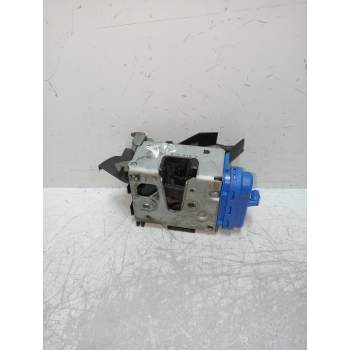 MOTOR CIERRE CENTRALIZADO TRASERO DERECHO 8D0839016A 5P 2000