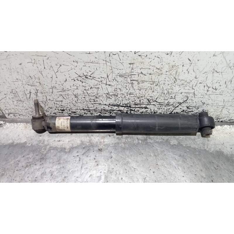 Recambio de amortiguador trasero izquierdo para renault kadjar experience referencia OEM IAM 562104EA2A  