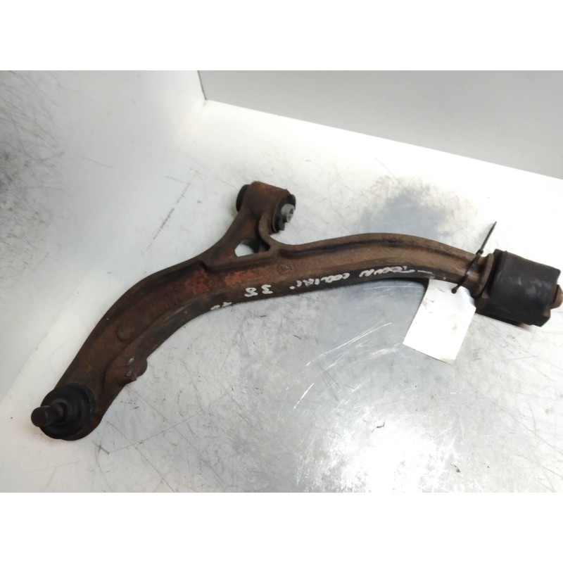 Recambio de brazo suspension inferior delantero izquierdo para chrysler town contry 3.8 referencia OEM IAM 4684097  