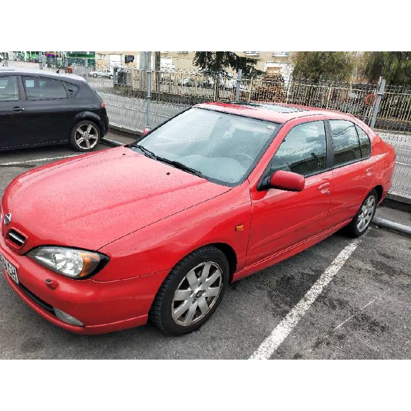 nissan primera berlina (p11) del año 2000