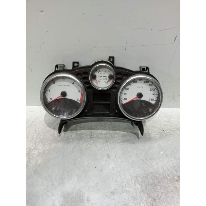 Recambio de cuadro instrumentos para peugeot 207 1.4 hdi referencia OEM IAM 966674918000 a2c53370972 2009