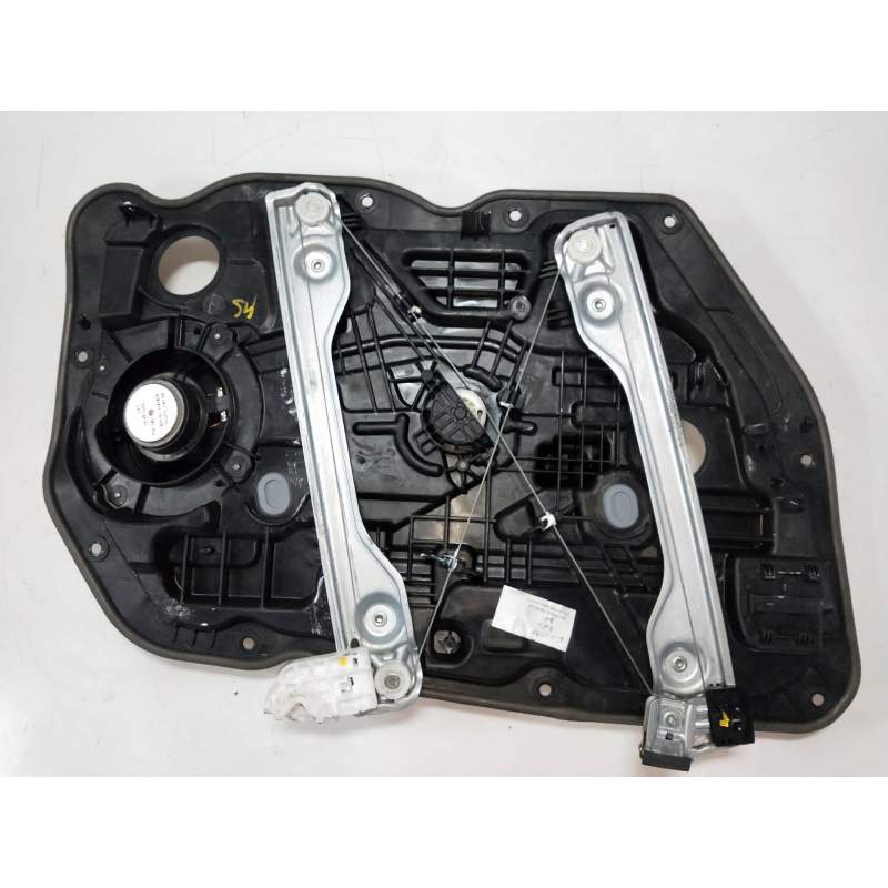 Recambio de elevalunas delantero derecho para kia cee´d drive referencia OEM IAM 82460A2010 5P 2012