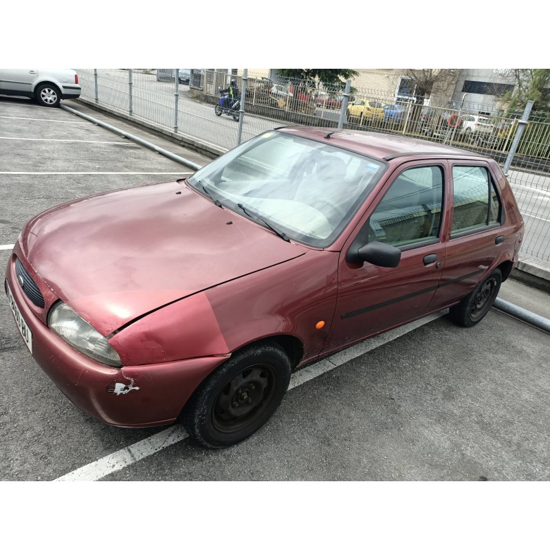 ford fiesta berlina del año 1997