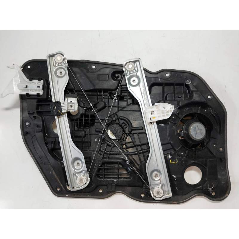 Recambio de elevalunas delantero derecho para kia cee´d 1.6 crdi cat referencia OEM IAM 82460A2010 5P 2012