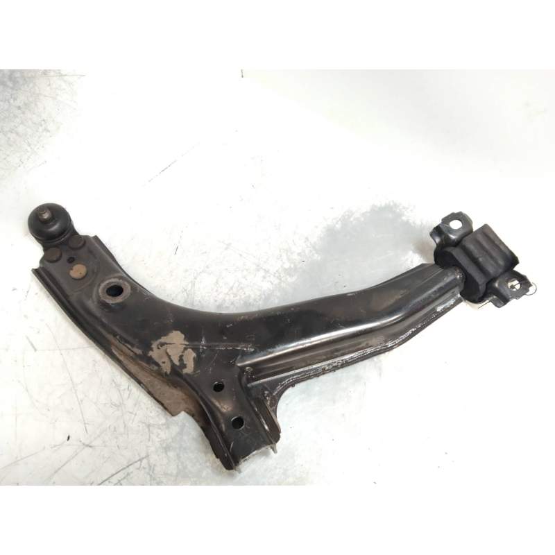 Recambio de brazo suspension inferior delantero derecho para daewoo nexia 1.5 16v cat referencia OEM IAM   