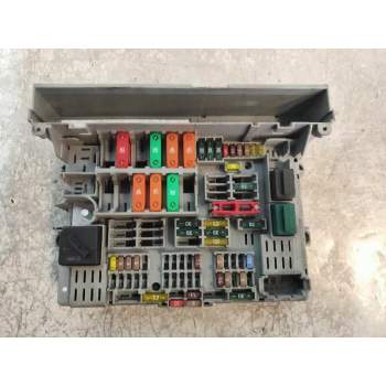 CAJA RELES / FUSIBLES 55632501 690662106 