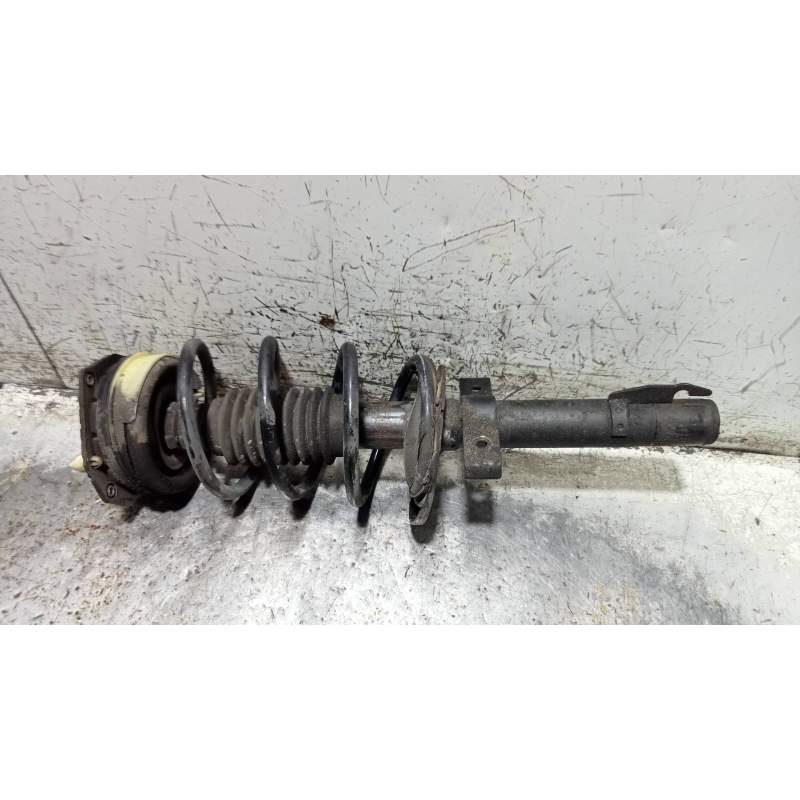 Recambio de amortiguador delantero derecho para renault scenic iii emotion referencia OEM IAM 8200362638A 15DCI 2009