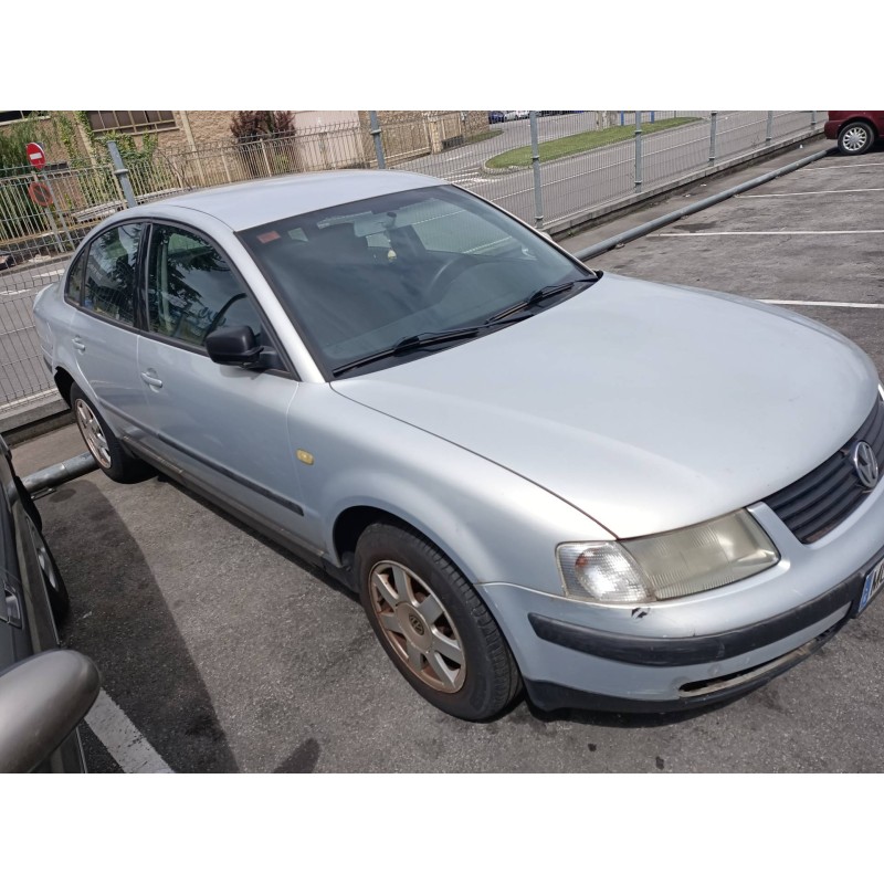 volkswagen passat berlina (3b2) del año 1999