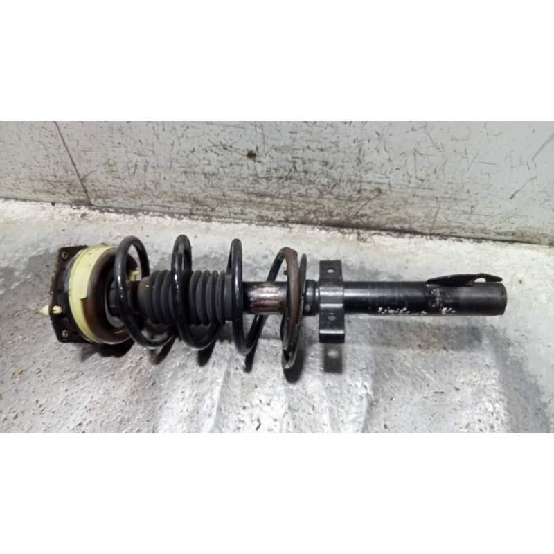 Recambio de amortiguador delantero izquierdo para renault scenic iii emotion referencia OEM IAM 8200362638A 15DCI 2009