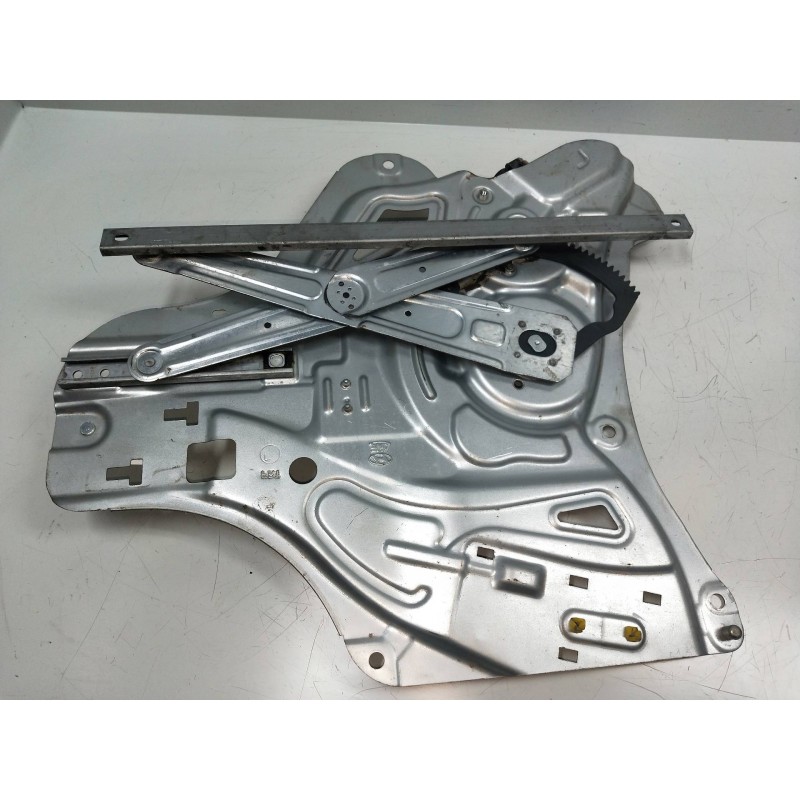 Recambio de elevalunas delantero izquierdo para hyundai ix35 1.6 cat referencia OEM IAM 402391B  5P