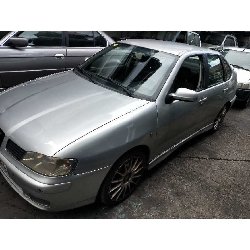 seat cordoba berlina (6k2) del año 2001