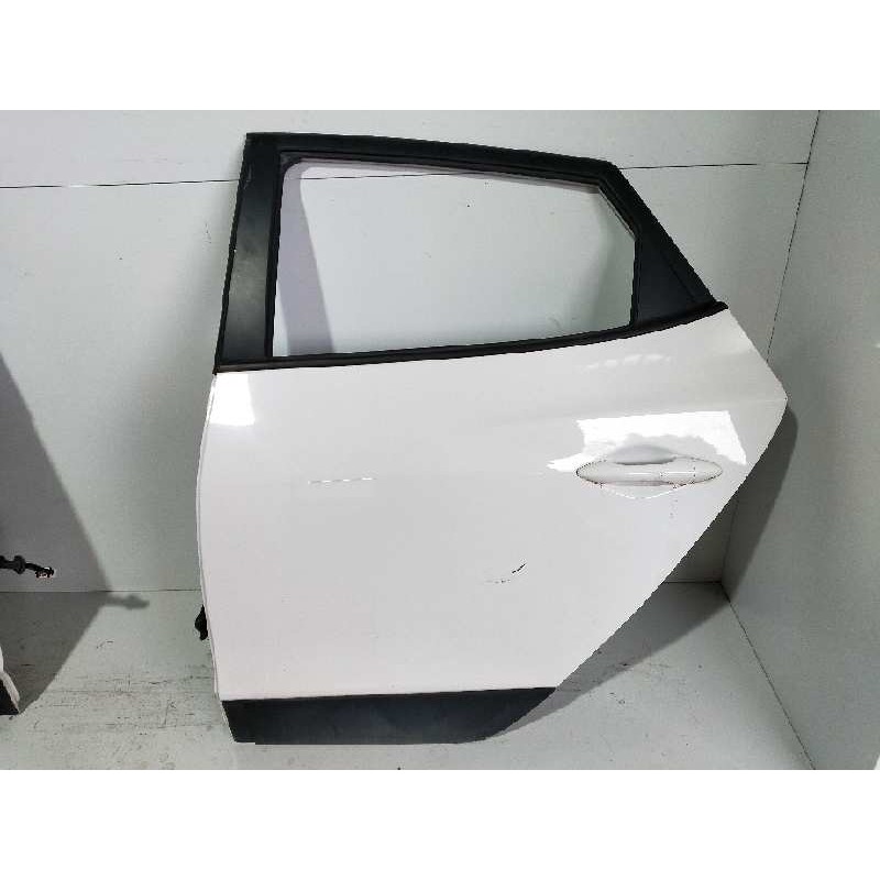 Recambio de puerta trasera izquierda para hyundai ix35 1.6 cat referencia OEM IAM  5 PUERTAS 