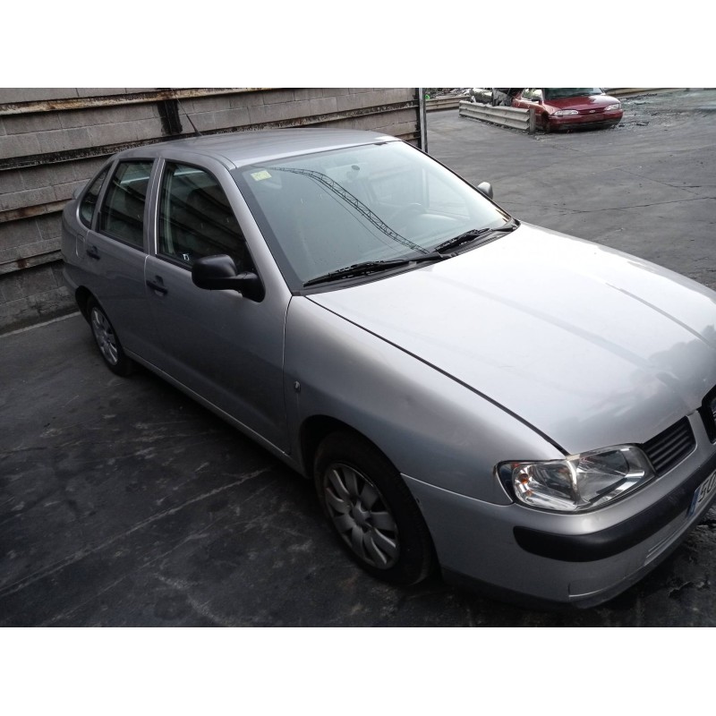 seat cordoba berlina (6k2) del año 2001