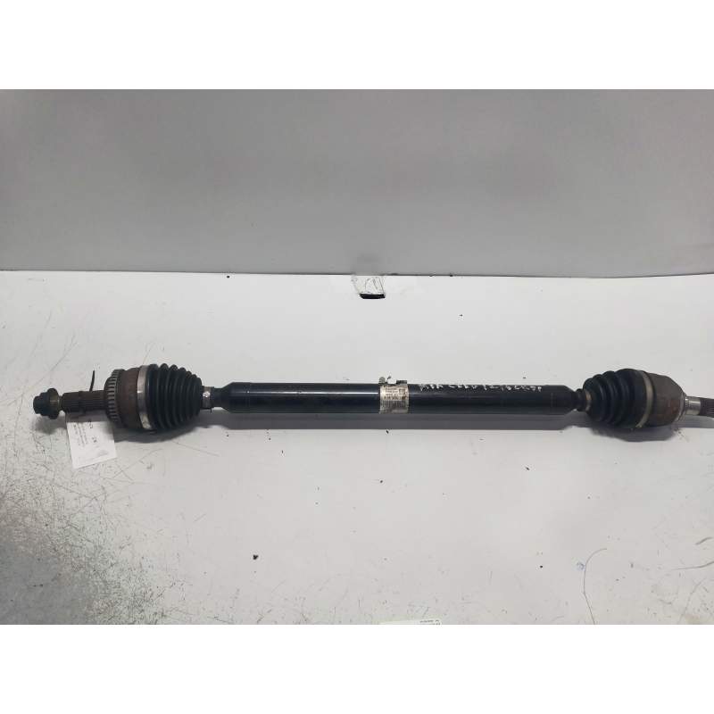 Recambio de transmision delantera derecha para kia cee´d 1.6 crdi cat referencia OEM IAM 49501A6100 16CRDI 2012