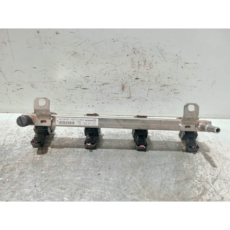 Recambio de rampa inyectora para opel corsa d referencia OEM IAM 55562258 0280151239 