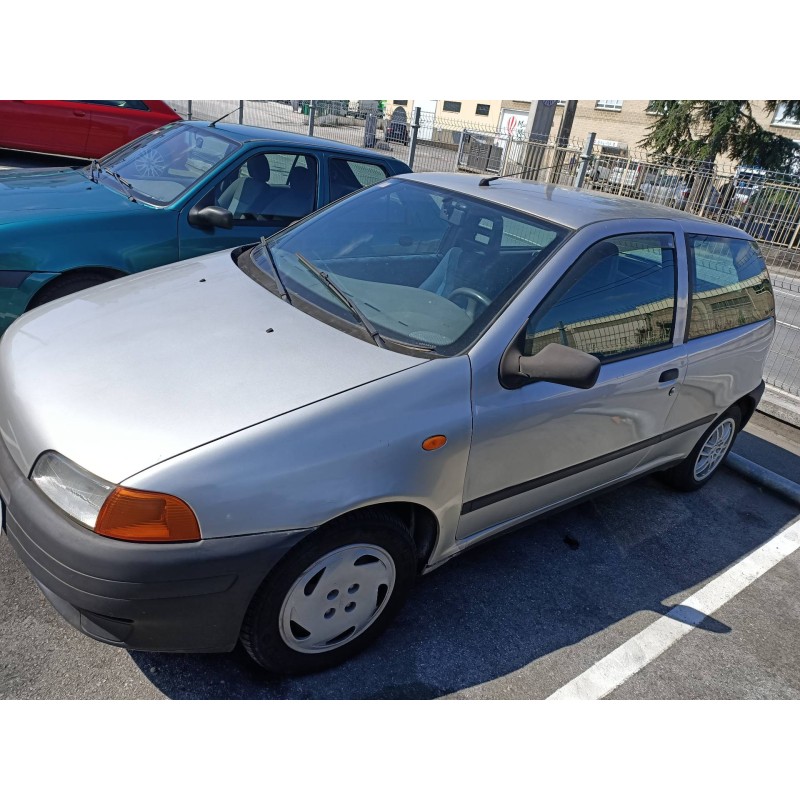 fiat punto berlina (176) del año 1997