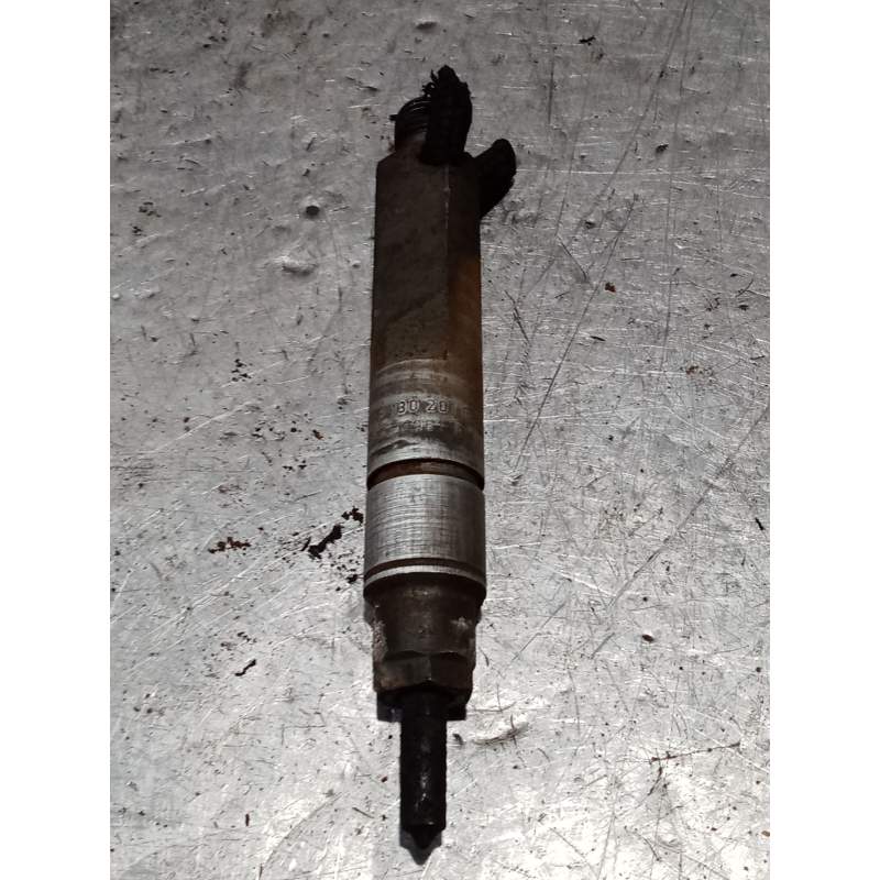 Recambio de inyector para volkswagen golf iv (1j1) 1.9 tdi referencia OEM IAM 038130201 19TDI 1998