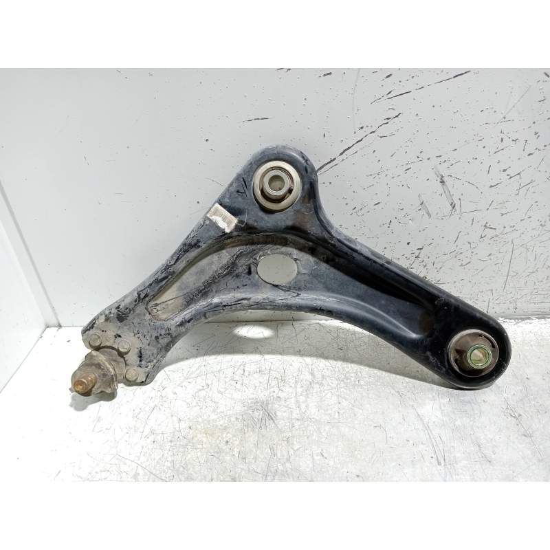 Recambio de brazo suspension inferior delantero izquierdo para peugeot 2008 (--.2013) style referencia OEM IAM  12G 2016