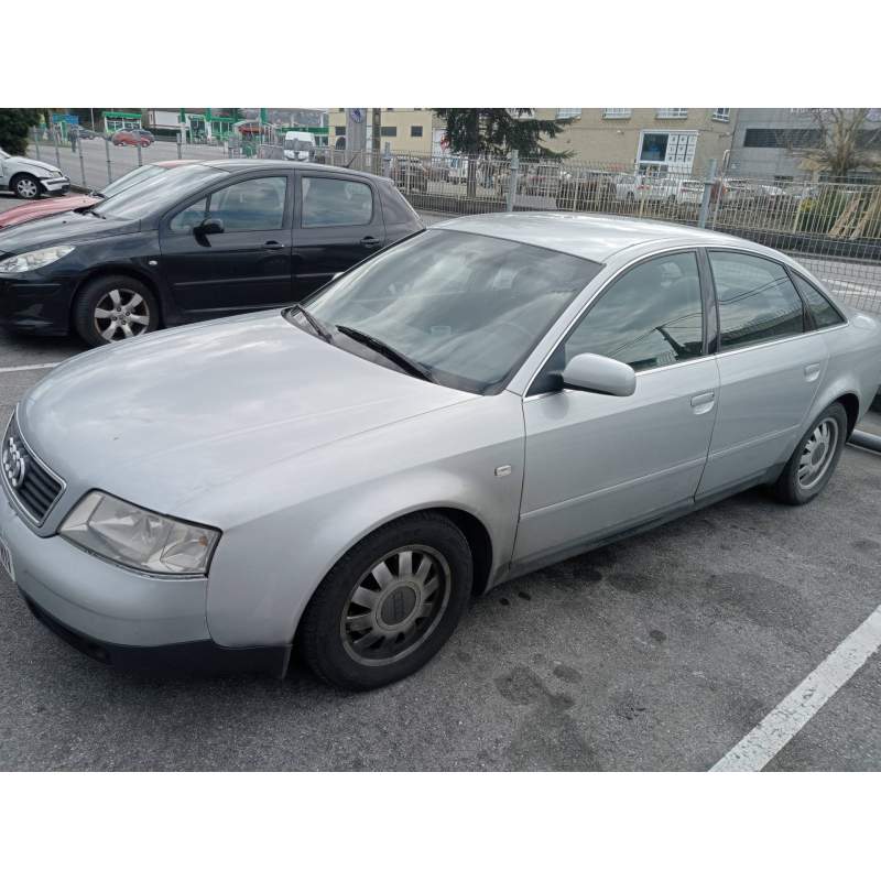 AUDI A6 BERLINA (4B2)