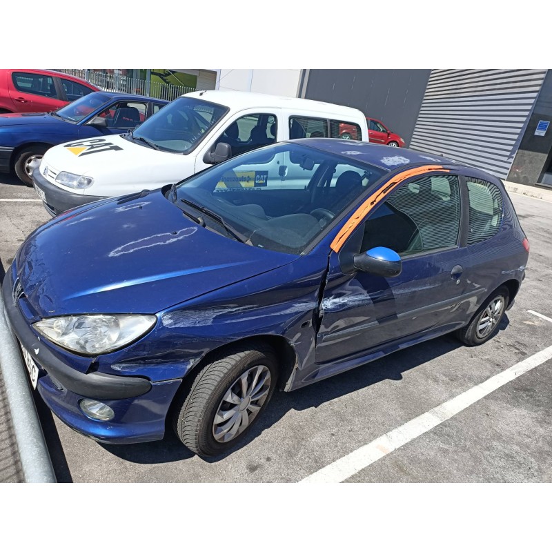 peugeot 206 berlina del año 2001