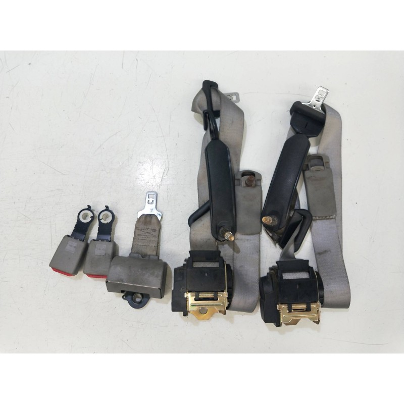 Recambio de juego cinturones trasero para opel sintra 2.2 16v dti referencia OEM IAM   5P