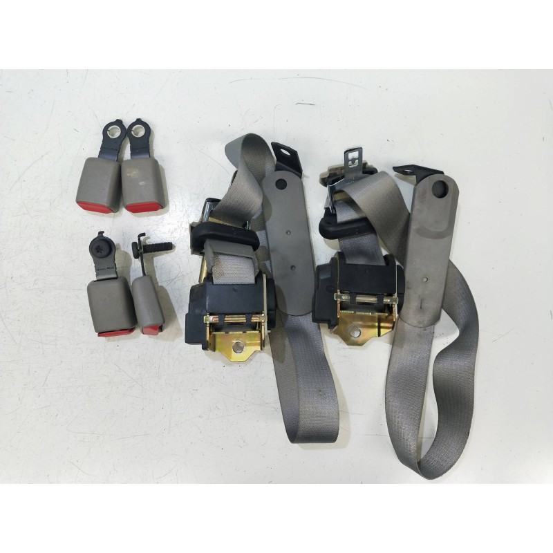 Recambio de juego cinturones trasero para opel sintra 2.2 16v cat (x 22 xe) referencia OEM IAM   5P